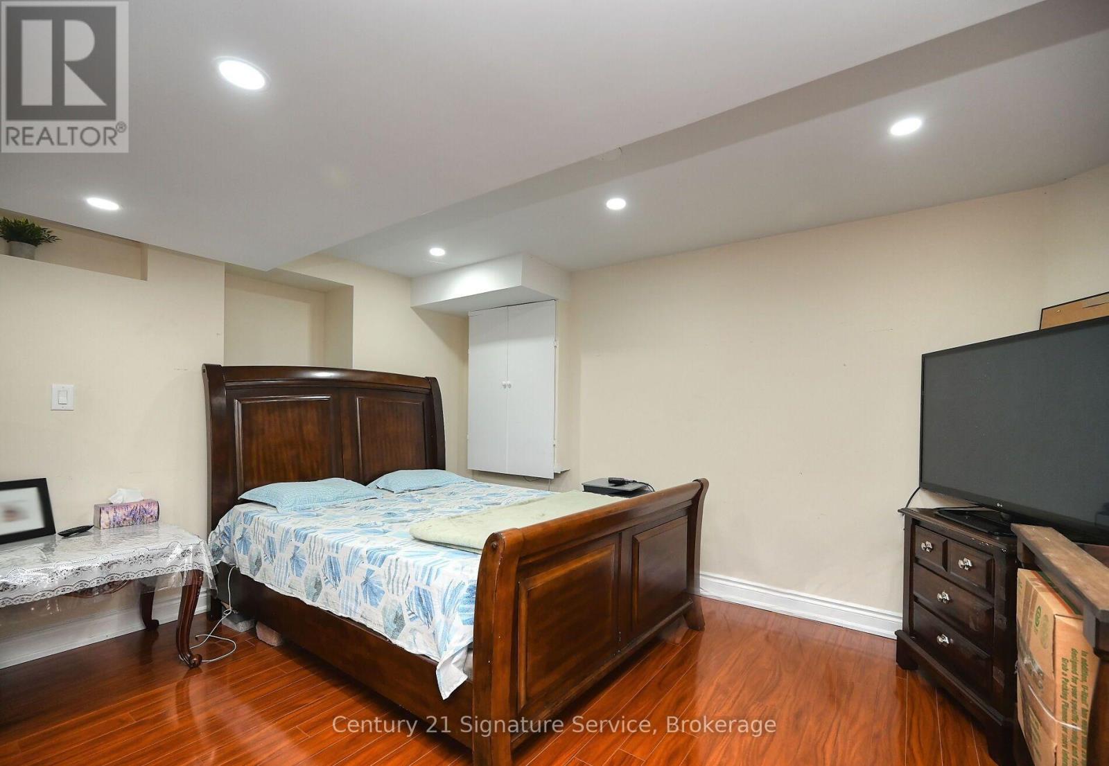 138 Southlake Boulevard, Brampton, Ontario  L6V 4S7 - Photo 8 - W12636960