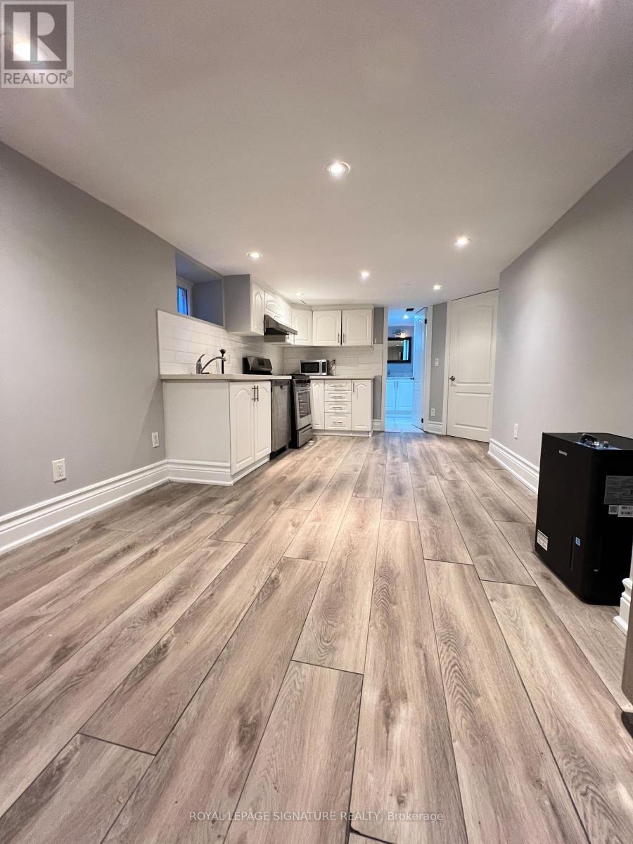 111 Sunnyside Avenue, Toronto, Ontario  M6R 2P1 - Photo 2 - W12636970