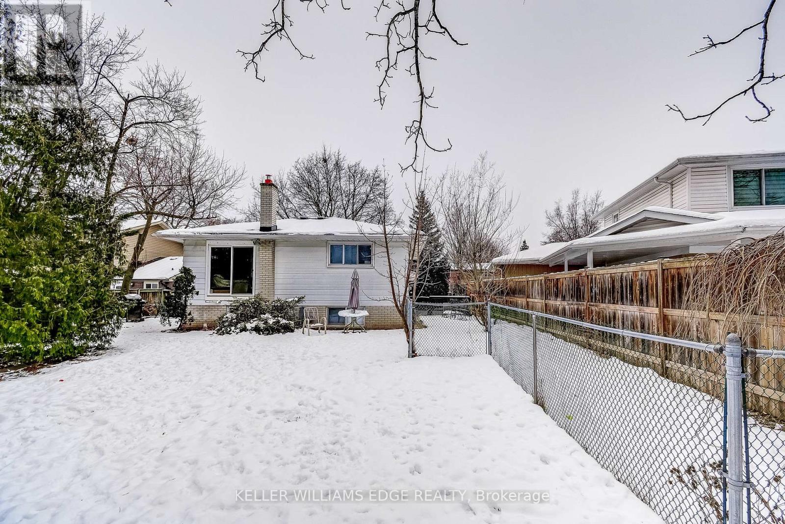 2145 Sandringham Drive, Burlington, Ontario  L7P 1T8 - Photo 23 - W12636982