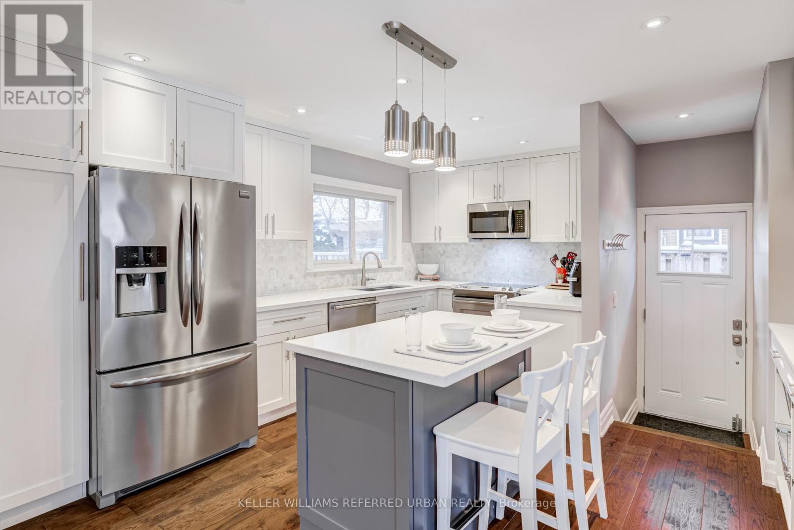 126 Beaver Bend Crescent, Toronto, Ontario  M9B 5S1 - Photo 11 - W12637014