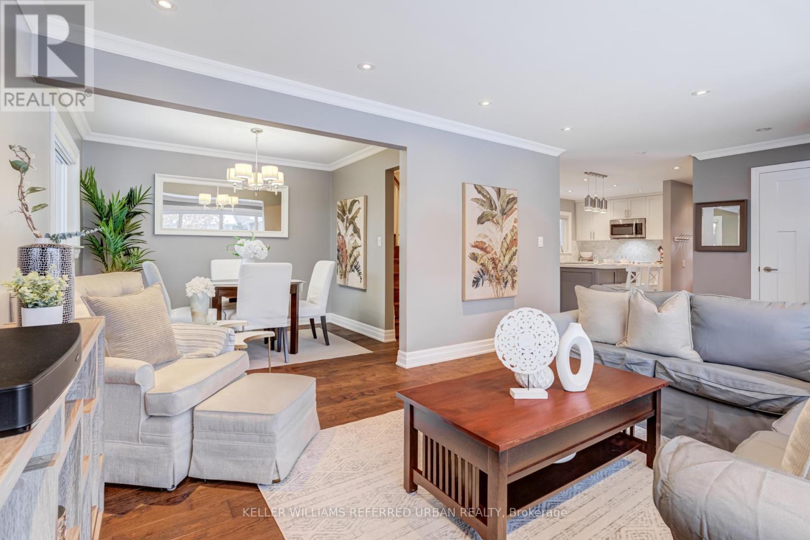 126 Beaver Bend Crescent, Toronto, Ontario  M9B 5S1 - Photo 7 - W12637014