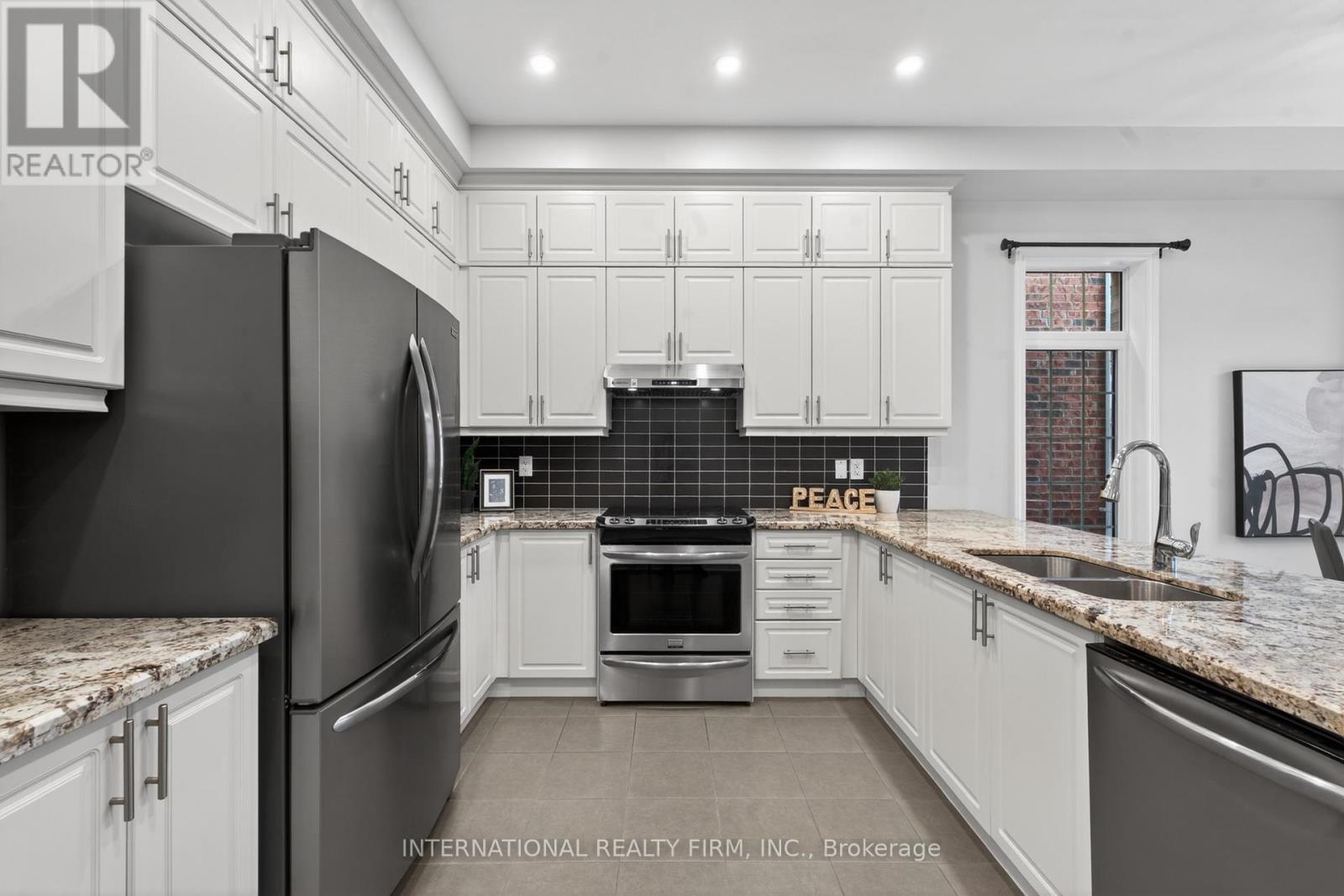 254 Niagara Trail, Halton Hills, Ontario  L7G 0M4 - Photo 24 - W12637026