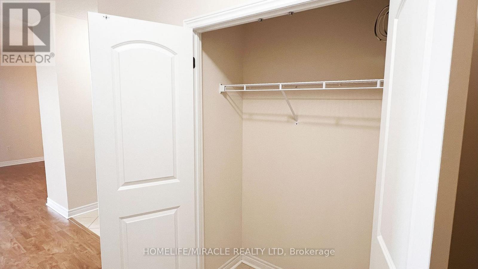 502 - 383 Main Street E, Milton, Ontario  L9T 8K8 - Photo 10 - W12637032