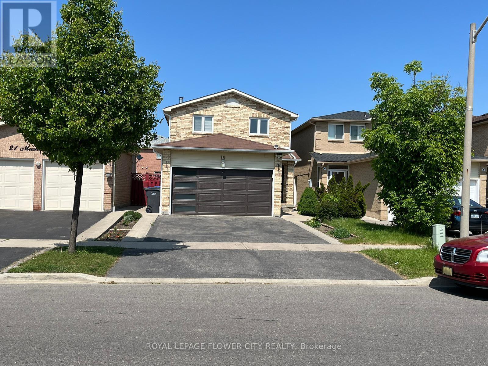19 MUSKOKA STREET, Brampton, Ontario
