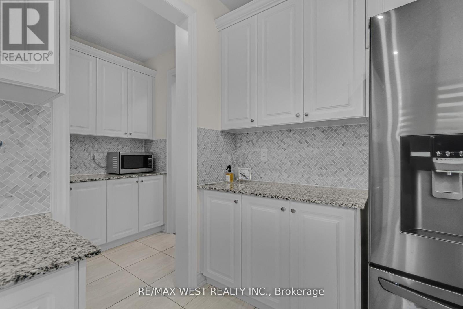 5 Aries Street, Brampton, Ontario  L6Y 5Z2 - Photo 7 - W12637050