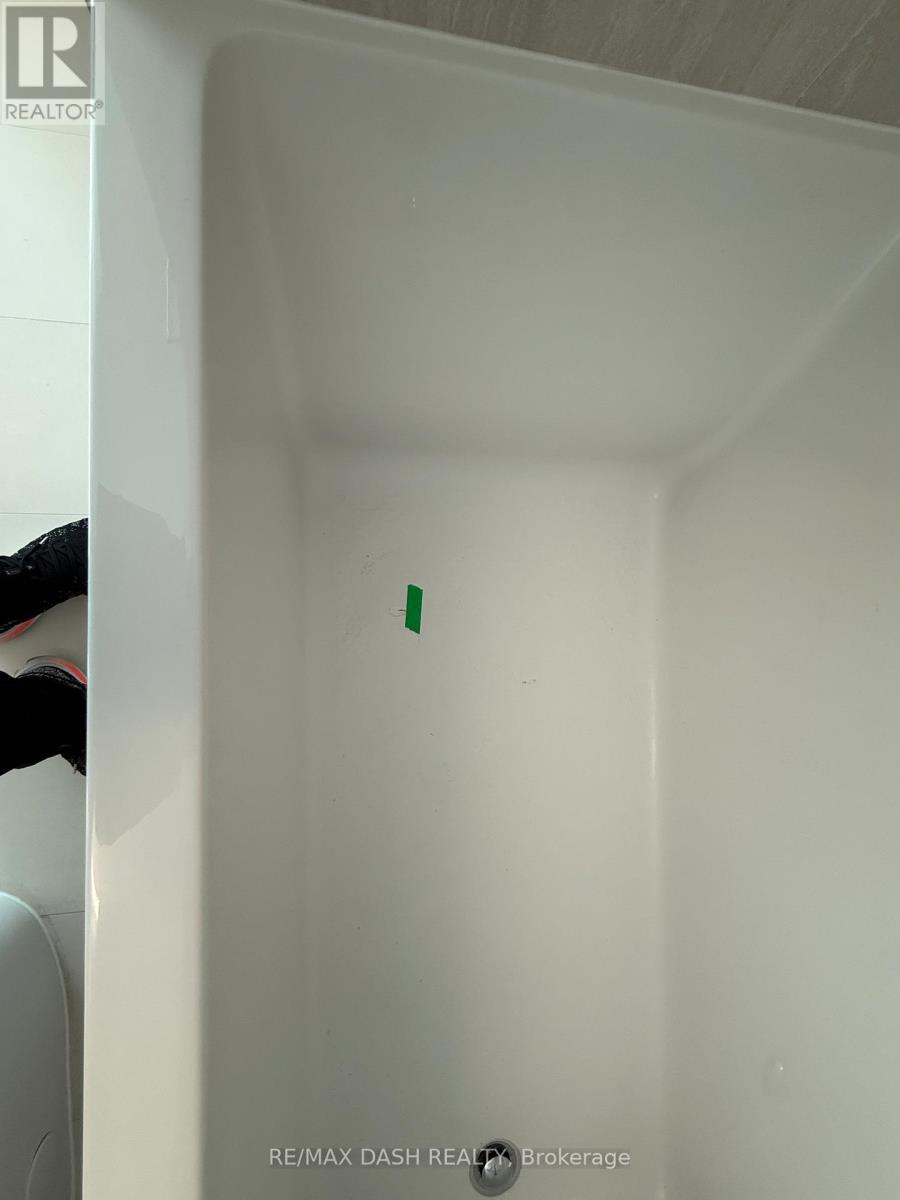 826 - 1007 The Queensway, Toronto, Ontario  M8Z 0H4 - Photo 32 - W12637066