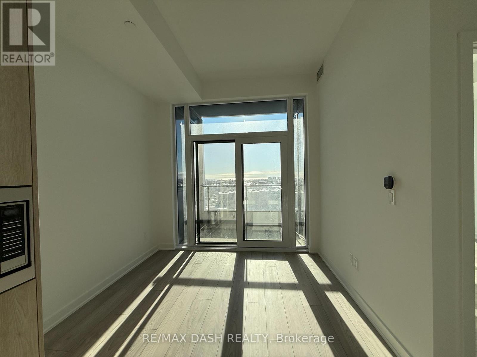 826 - 1007 The Queensway, Toronto, Ontario  M8Z 0H4 - Photo 6 - W12637066