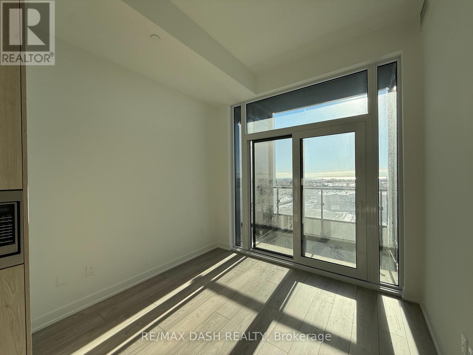 826 - 1007 The Queensway, Toronto, Ontario  M8Z 0H4 - Photo 8 - W12637066