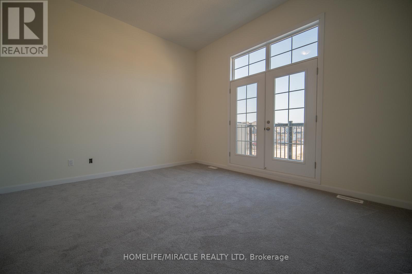 60 Oakmont Drive, Loyalist, Ontario  K0H 1G0 - Photo 15 - X12637006