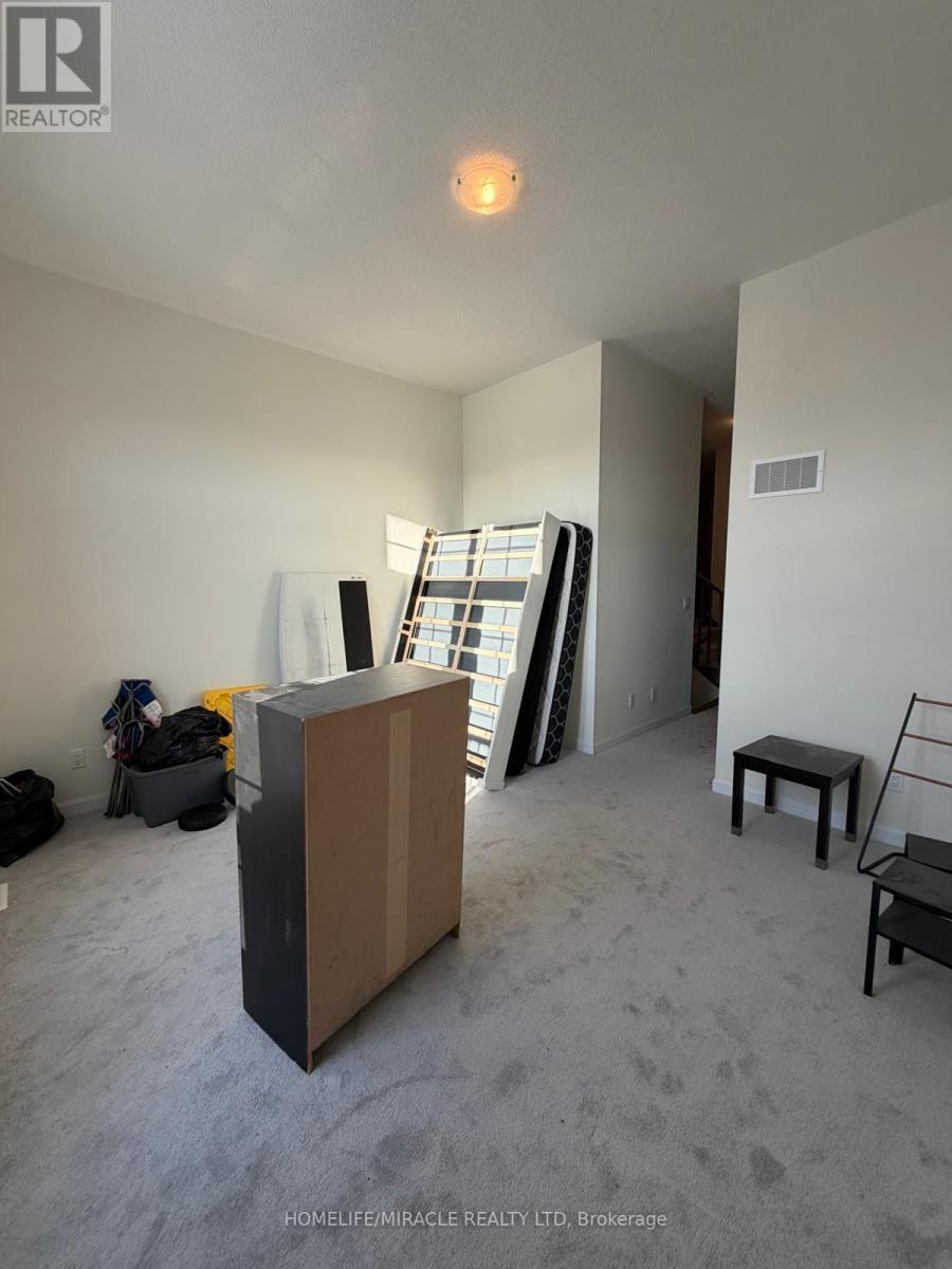 60 Oakmont Drive, Loyalist, Ontario  K0H 1G0 - Photo 7 - X12637006