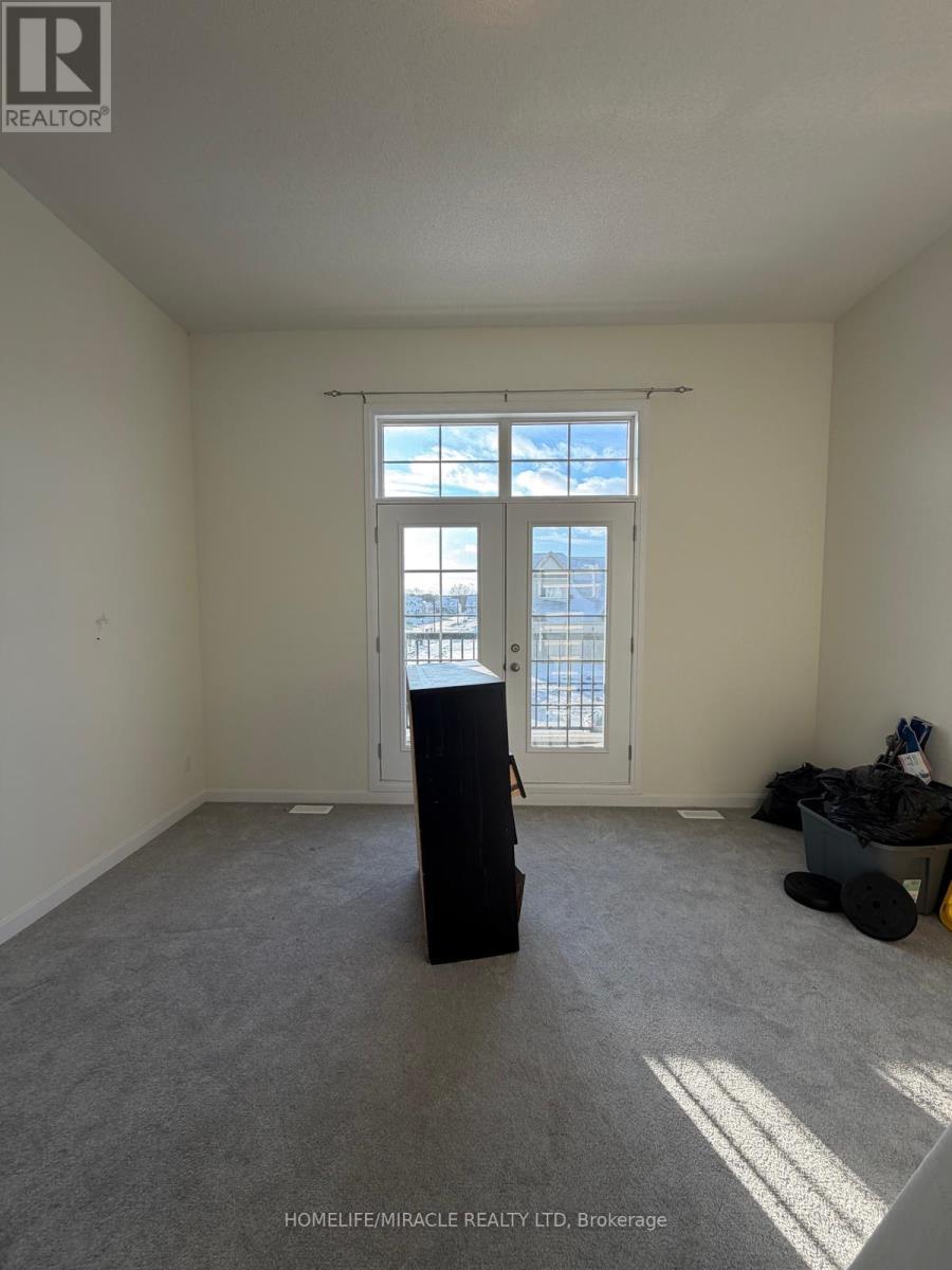 60 Oakmont Drive, Loyalist, Ontario  K0H 1G0 - Photo 8 - X12637006