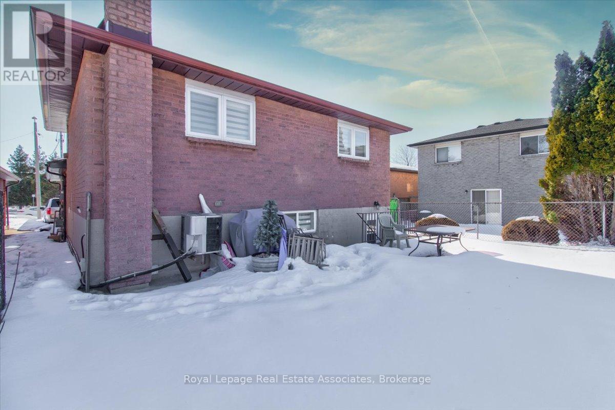 1562 Upper Ottawa Street, Hamilton, Ontario  L8W 2E9 - Photo 18 - X12637058