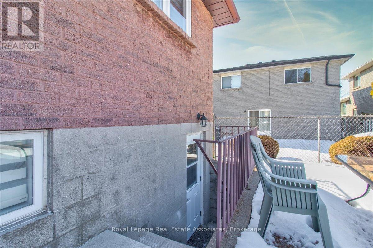 1562 Upper Ottawa Street, Hamilton, Ontario  L8W 2E9 - Photo 19 - X12637058