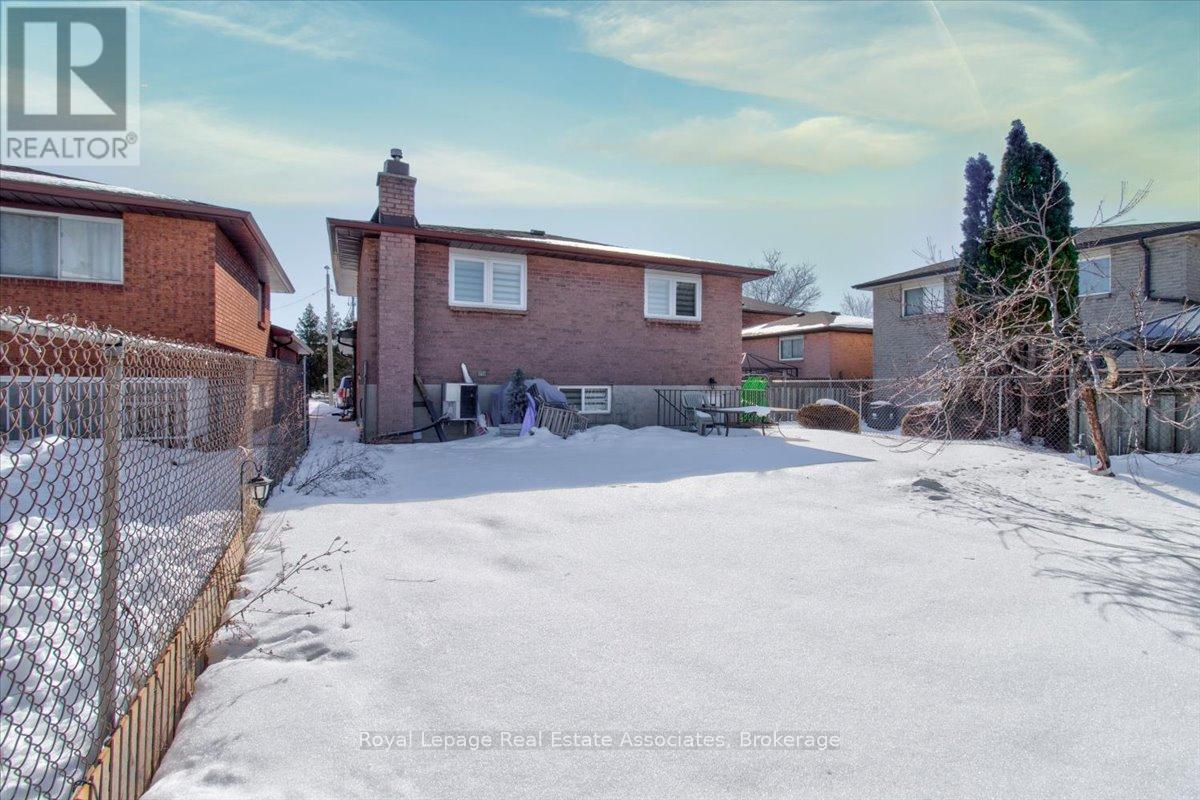 1562 Upper Ottawa Street, Hamilton, Ontario  L8W 2E9 - Photo 21 - X12637058