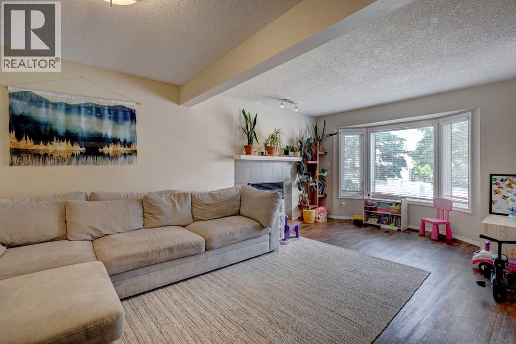 211 Christie Park Mews Sw, Calgary, Alberta  T3H 3H2 - Photo 5 - A2230017