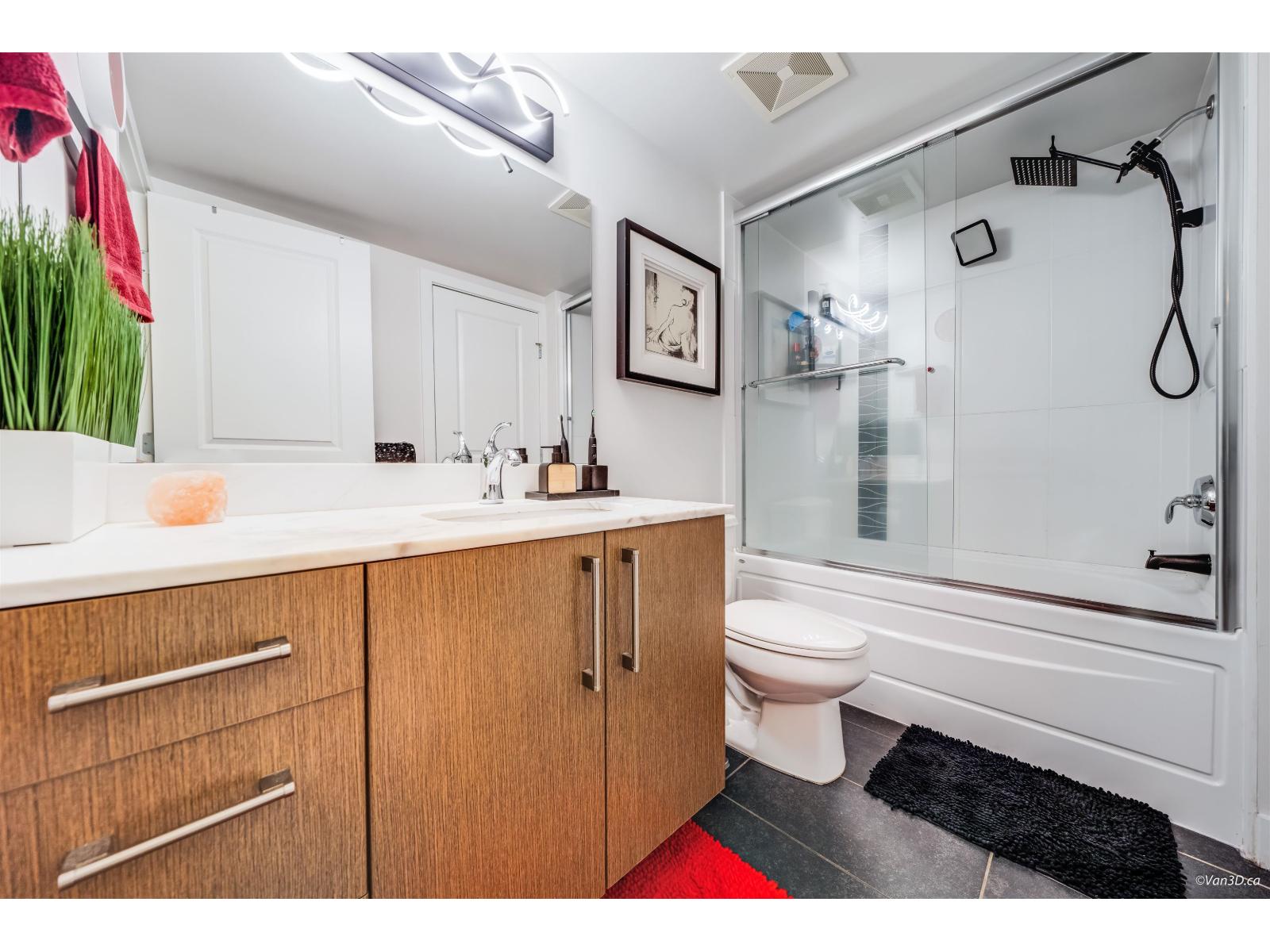 313 15735 Croydon Drive, Surrey, British Columbia  V3Z 2L5 - Photo 10 - R3064247