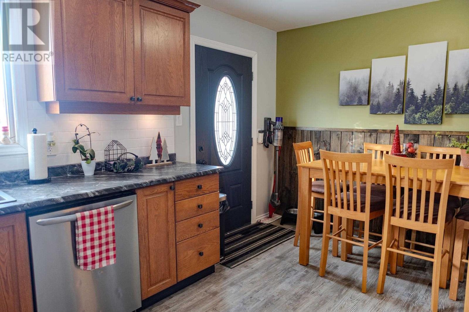 11 Kerr Dr, Sault Ste. Marie, Ontario  P6A 5H8 - Photo 10 - SM253494