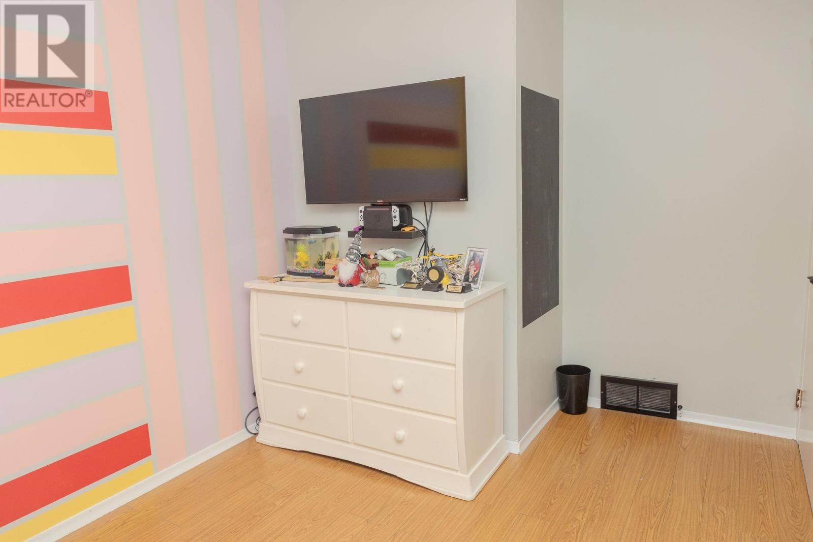 11 Kerr Dr, Sault Ste. Marie, Ontario  P6A 5H8 - Photo 12 - SM253494