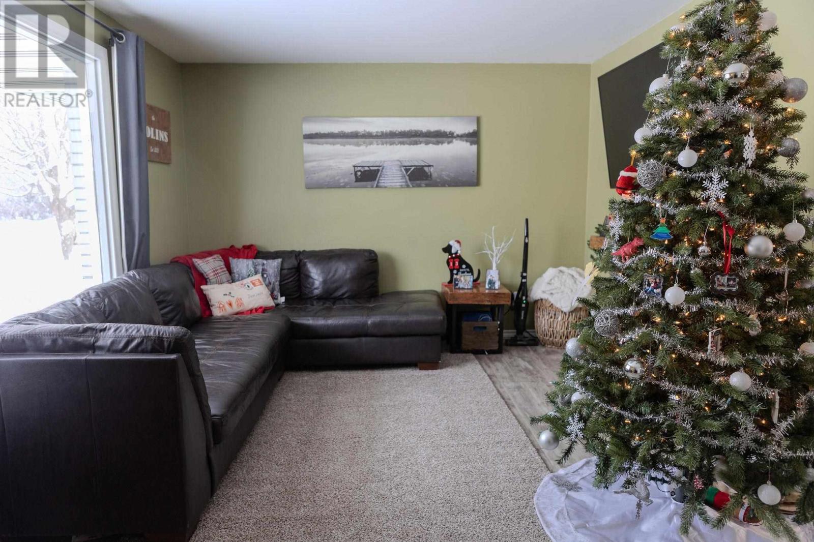 11 Kerr Dr, Sault Ste. Marie, Ontario  P6A 5H8 - Photo 4 - SM253494