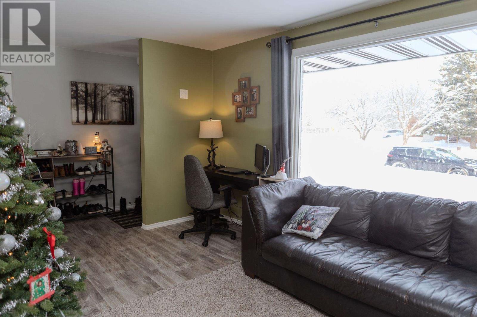 11 Kerr Dr, Sault Ste. Marie, Ontario  P6A 5H8 - Photo 6 - SM253494