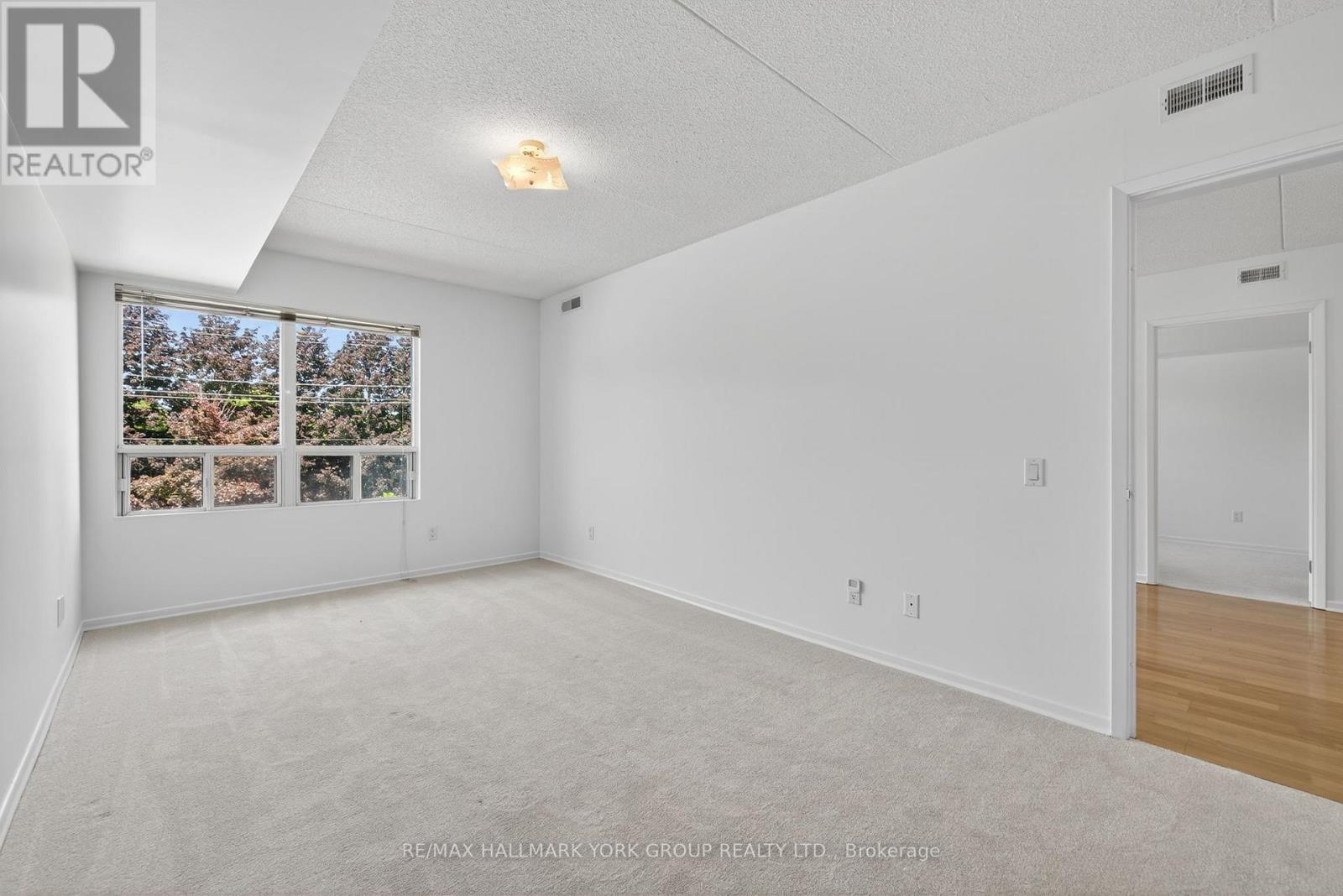 210 - 160 Wellington Street E, Aurora, Ontario  L4G 1J3 - Photo 30 - N12315207