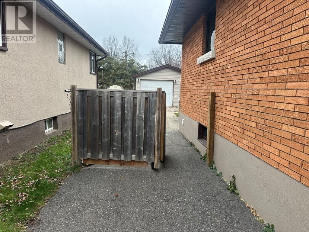 2637 Ridgeway Street E, Thunder Bay, Ontario  P7E 5K4 - Photo 43 - TB253669