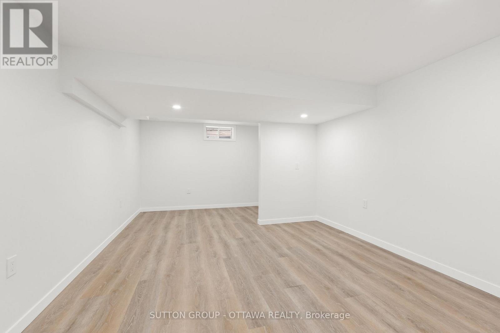 286 Mceachern Crescent, Ottawa, Ontario  K1E 3K3 - Photo 26 - X12637100