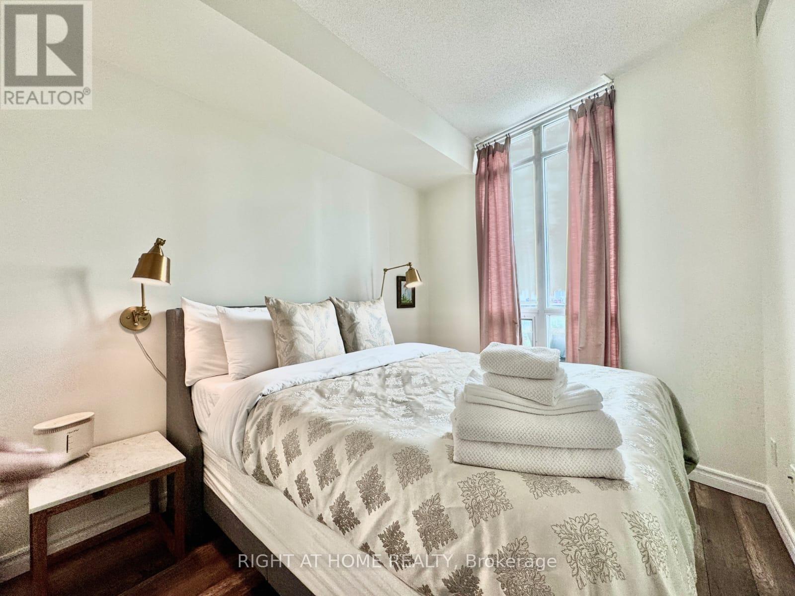1212 - 231 Fort York Boulevard, Toronto, Ontario  M5V 1B2 - Photo 18 - C12636762