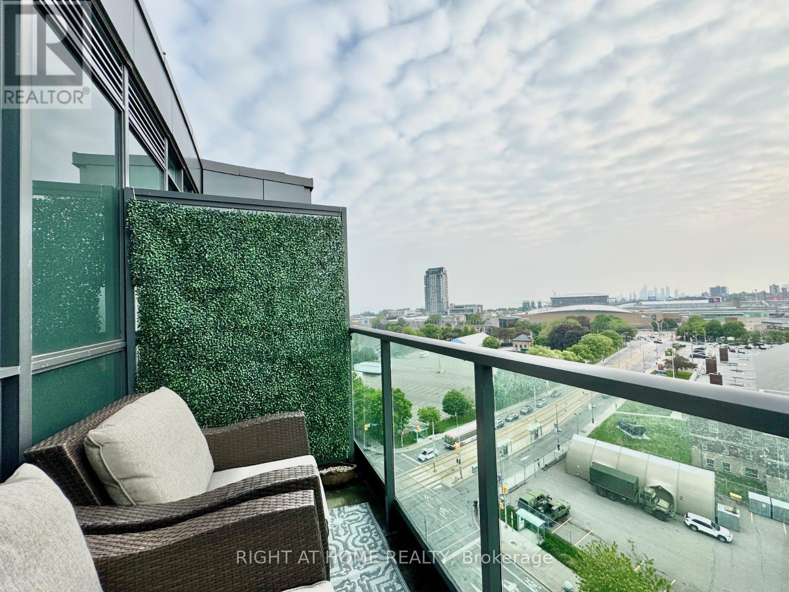 1212 - 231 Fort York Boulevard, Toronto, Ontario  M5V 1B2 - Photo 20 - C12636762