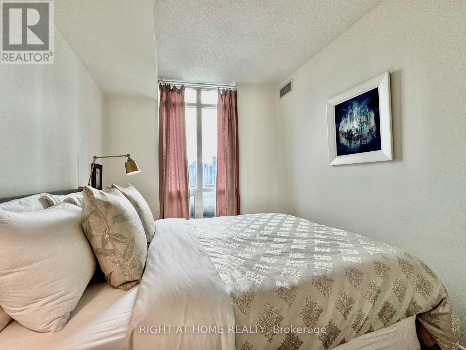 1212 - 231 Fort York Boulevard, Toronto, Ontario  M5V 1B2 - Photo 17 - C12636762