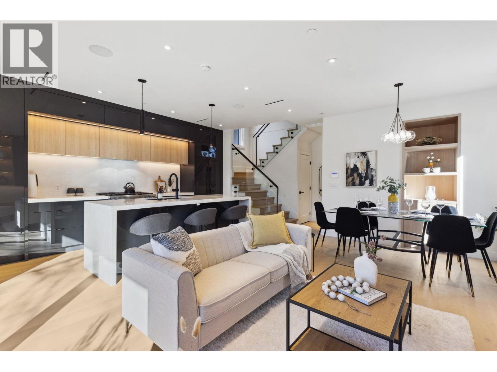 1 3081 West 14th Avenue, Vancouver, British Columbia  V6K 2X7 - Photo 4 - R3074107