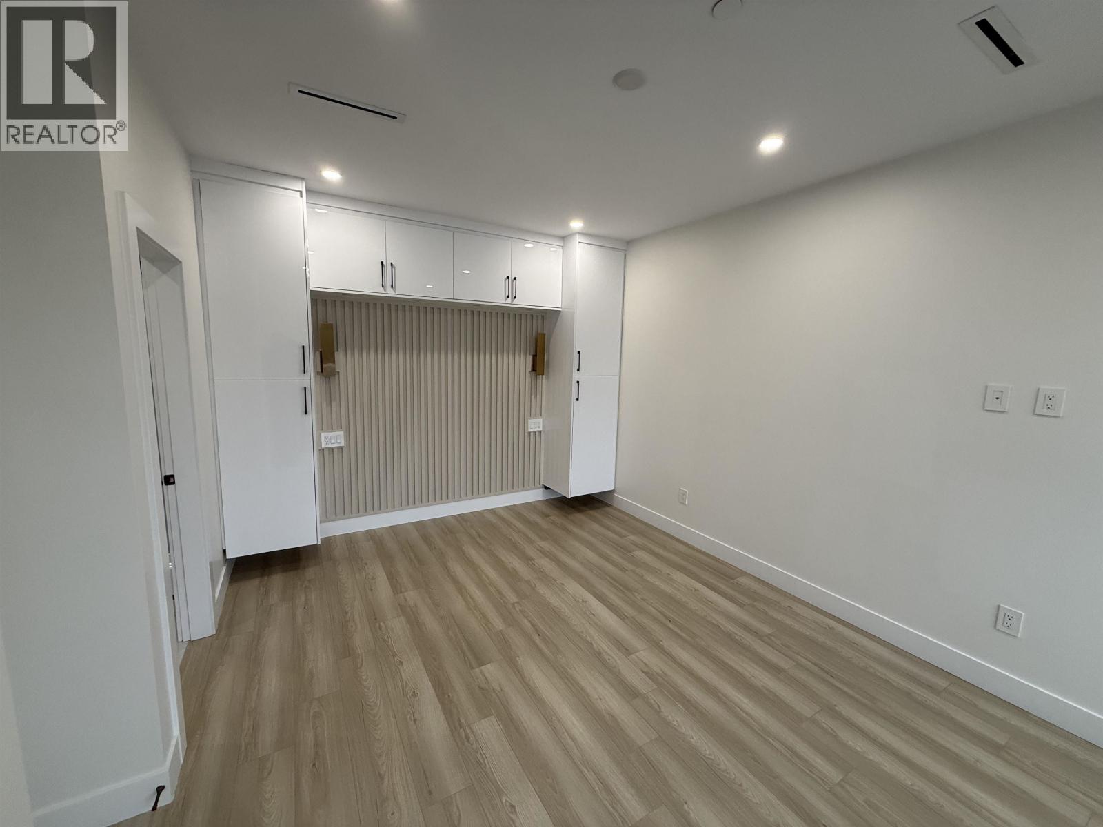 2 1577 E 58th Avenue, Vancouver, British Columbia V5P 2C1 - Photo 11 - R3074114