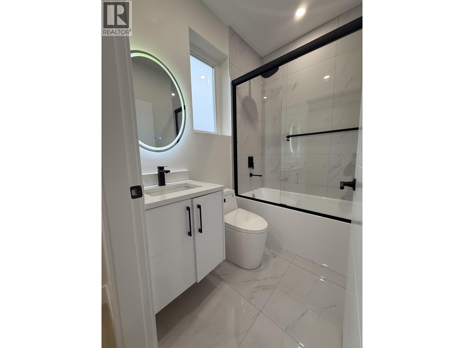 2 1577 E 58th Avenue, Vancouver, British Columbia V5P 2C1 - Photo 13 - R3074114