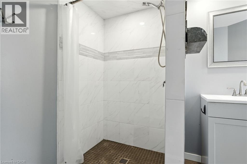 5039 Armoury Street, Niagara Falls, Ontario  L2E 1T3 - Photo 20 - 40794157