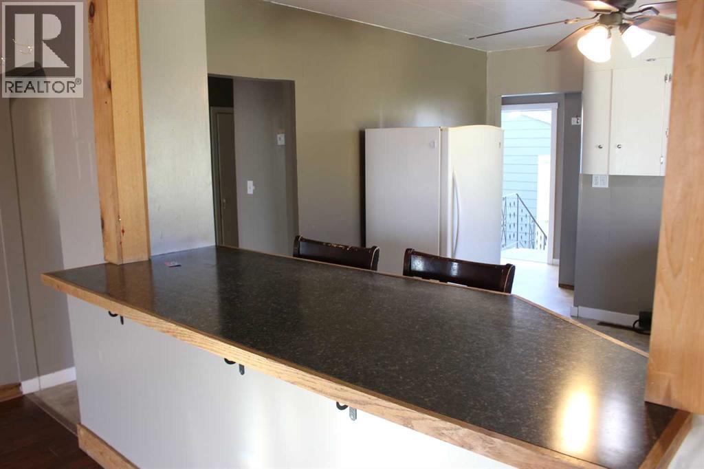 526 Highway Avenue, Picture Butte, Alberta  T0K 1V0 - Photo 5 - A2275250