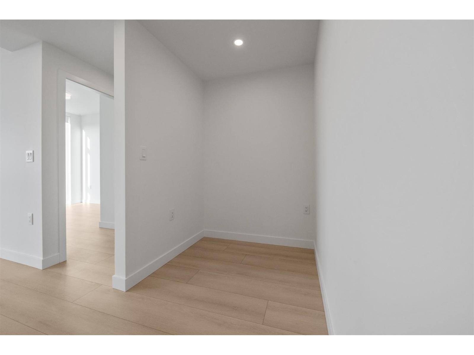 2606 13573 98a Avenue, Surrey, British Columbia  V3T 0X1 - Photo 13 - R3074140