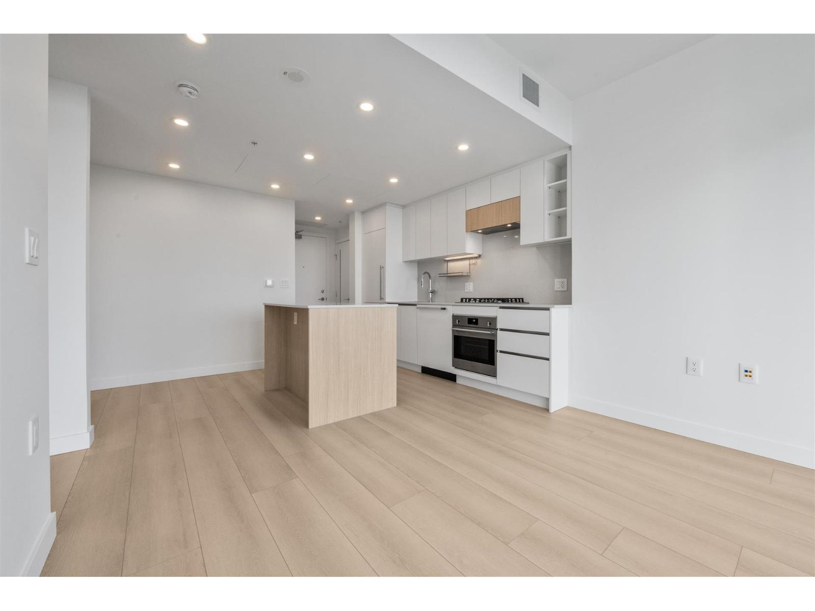 2606 13573 98a Avenue, Surrey, British Columbia  V3T 0X1 - Photo 8 - R3074140