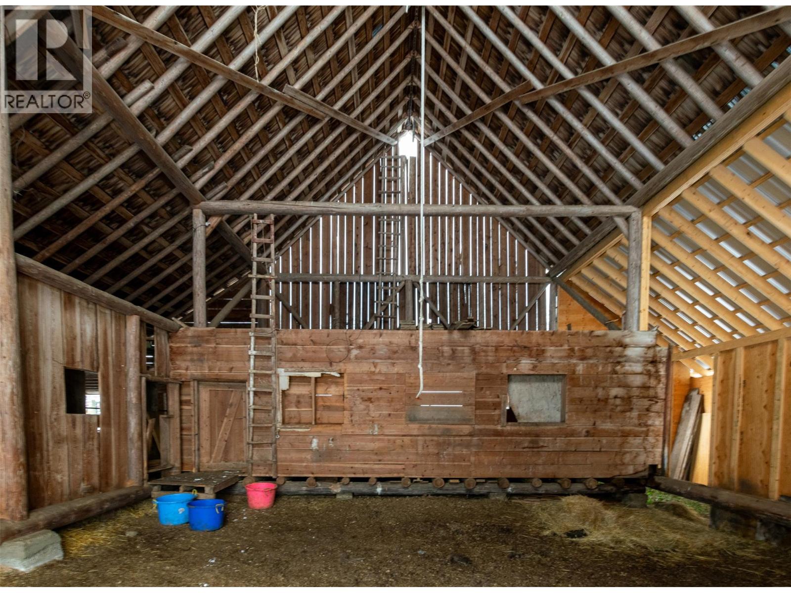 100 Lidstone Road, Salmon Arm, British Columbia  V1E 2Y1 - Photo 47 - 10330363