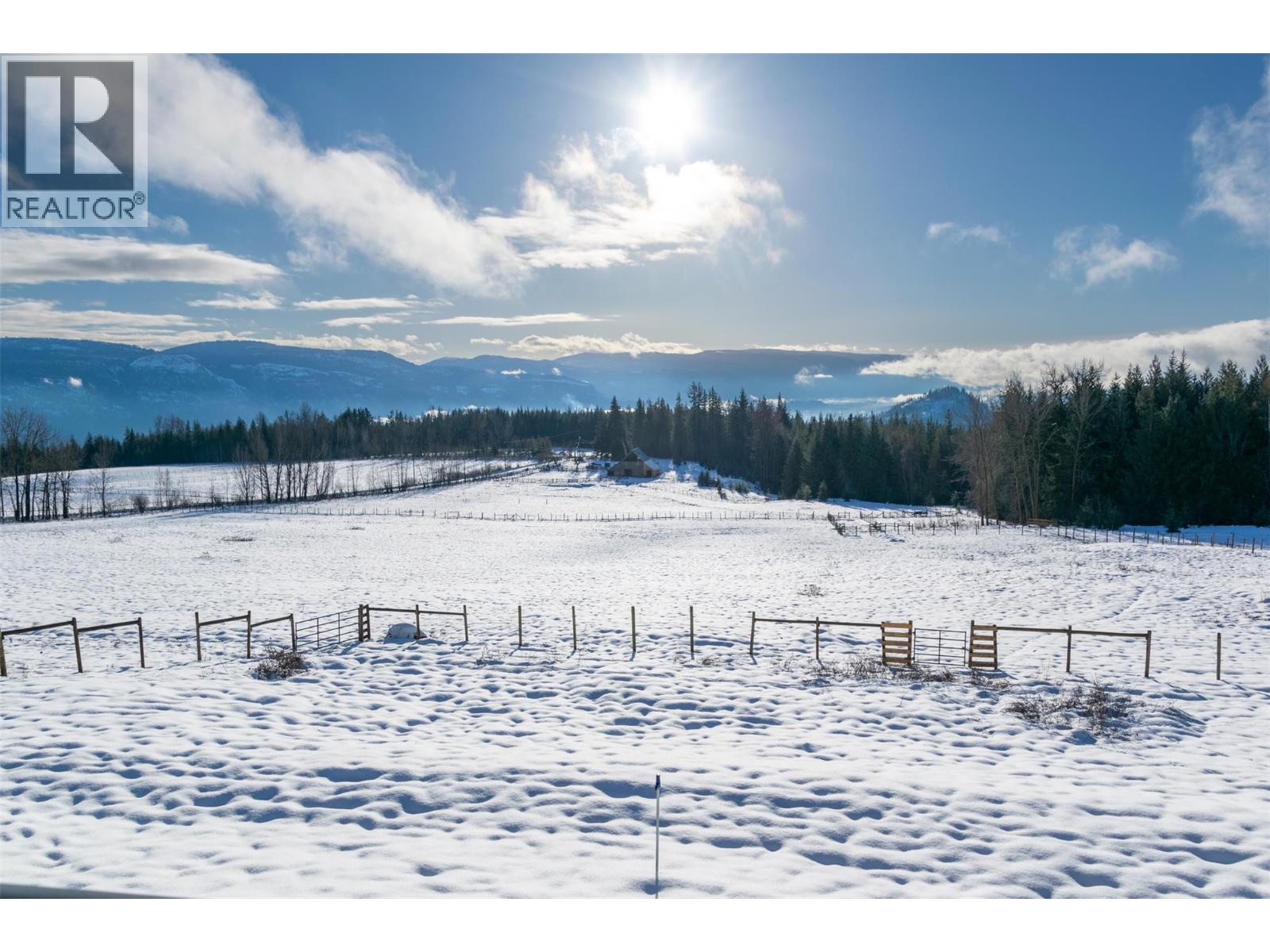 100 Lidstone Road, Salmon Arm, British Columbia  V1E 2Y1 - Photo 51 - 10330363