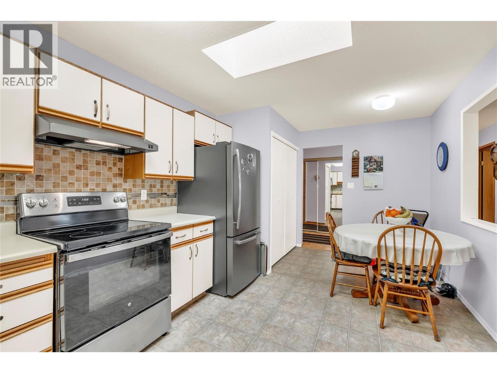 272 Green Avenue Unit# 402, Penticton, British Columbia V2A 3T2 - Photo 7 - 10371244