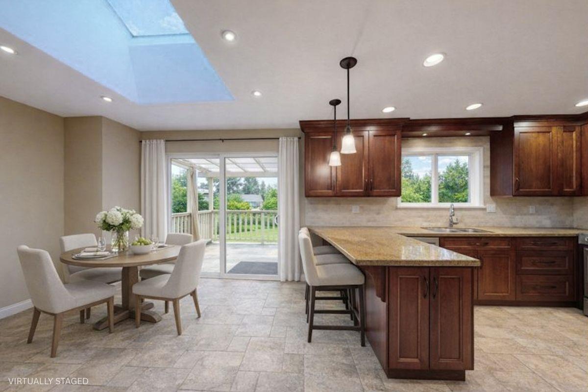 1550 Kent Street, White Rock, British Columbia  V4B 4V2 - Photo 4 - R3074031