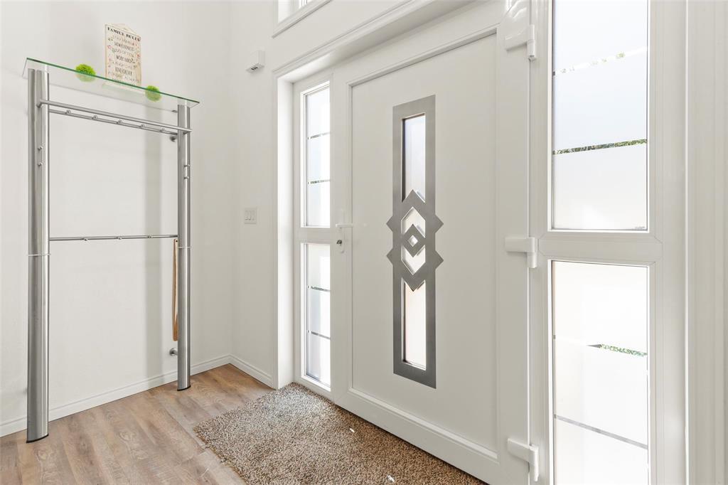 31 Hayleys Drive, La Broquerie, Manitoba  R0A 0W0 - Photo 3 - 202521487