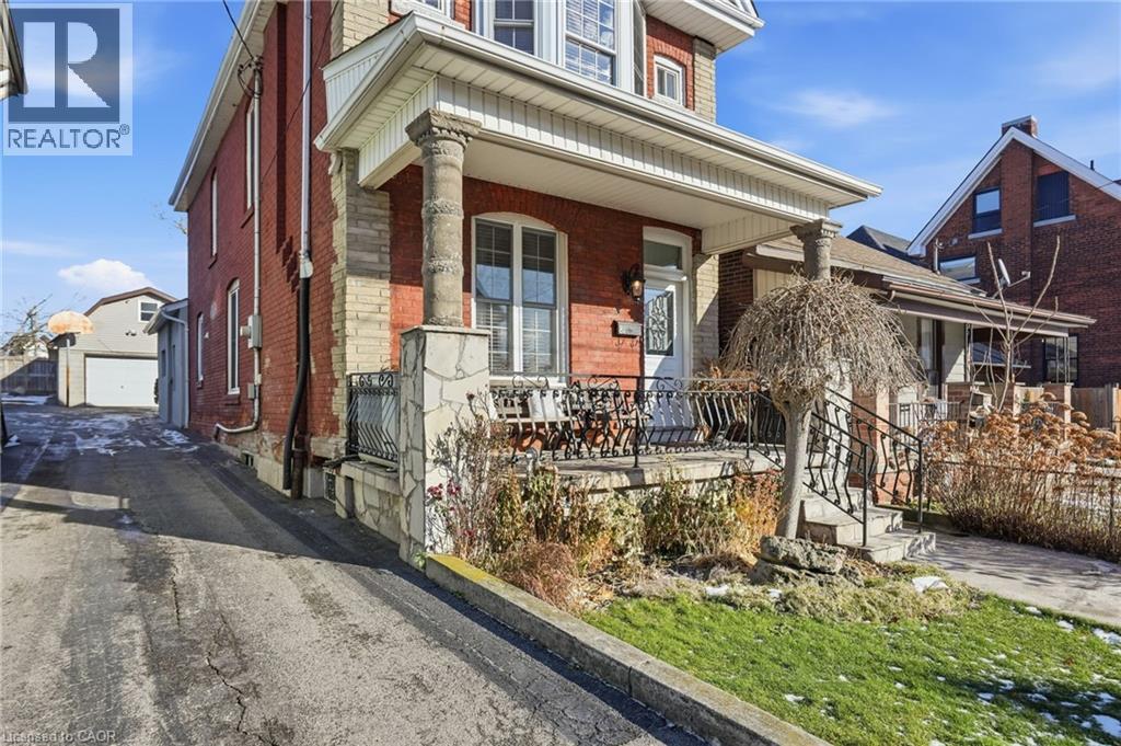 81 Simcoe Street E, Hamilton, Ontario  L8L 3N3 - Photo 2 - 40787132