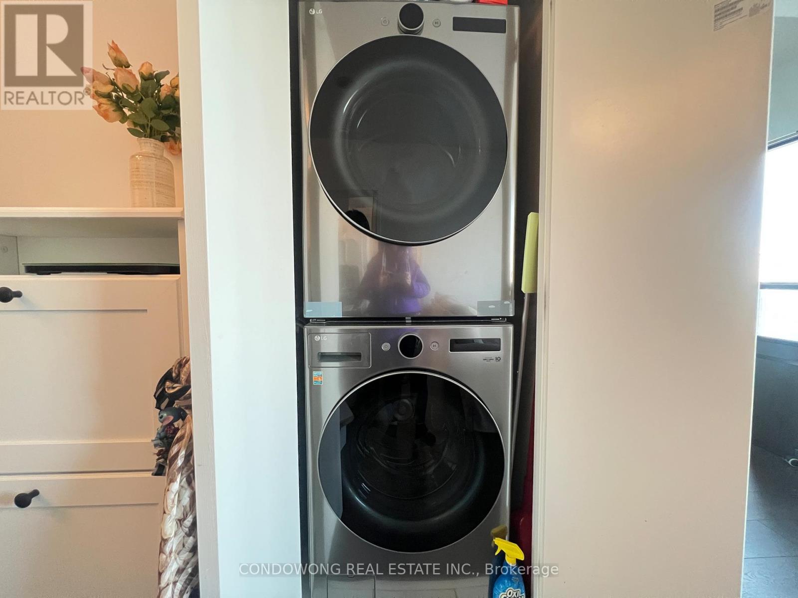 2208 - 159 Dundas Street E, Toronto, Ontario  M5B 0A9 - Photo 11 - C12637120