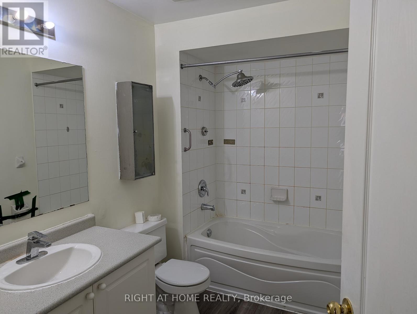 Main Floor - 5864 Delle Donne Drive, Mississauga, Ontario  L5M 7A3 - Photo 9 - W12525620