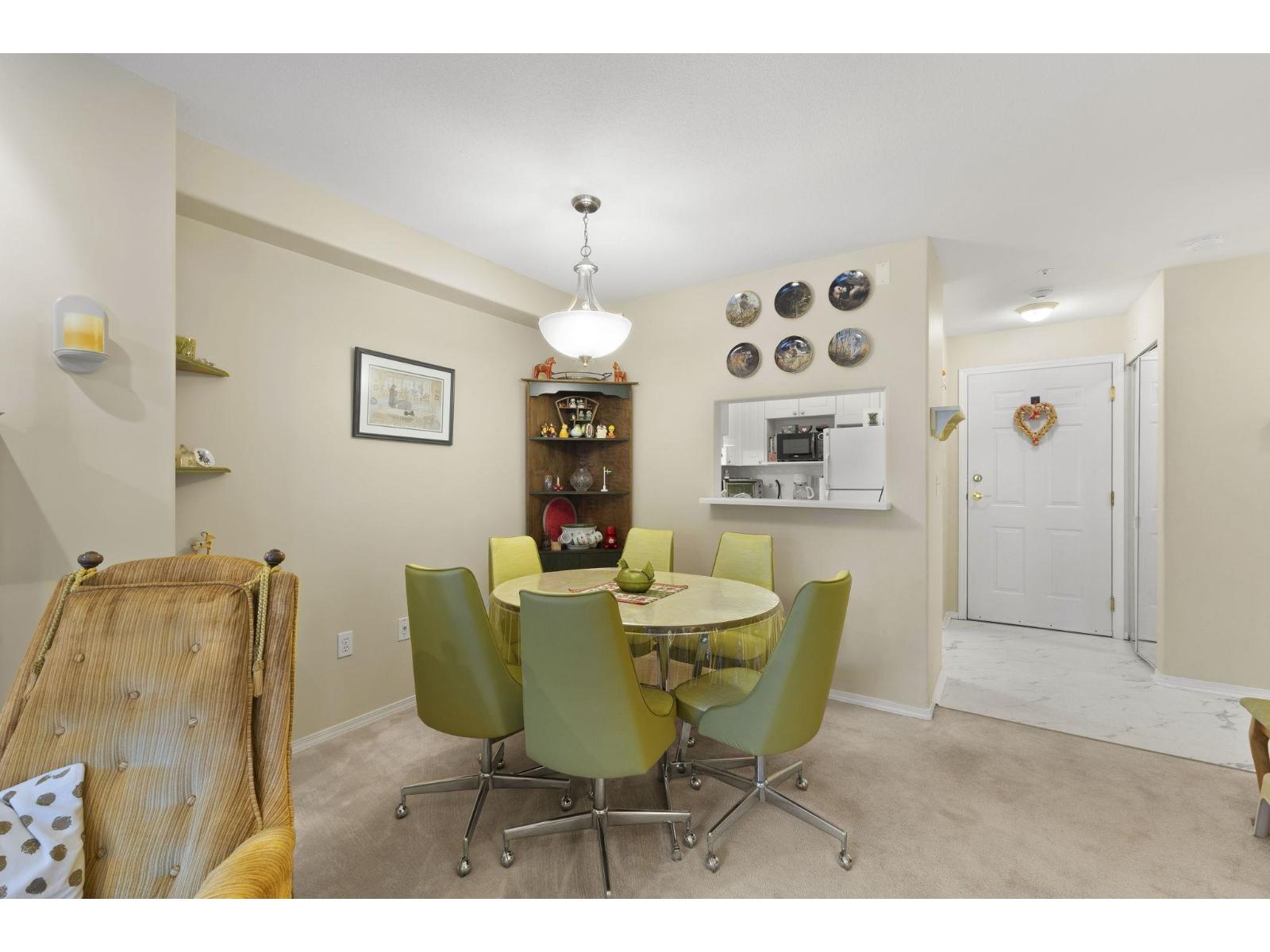 208 13475 96 Avenue, Surrey, British Columbia  V3V 1Y8 - Photo 11 - R3073532