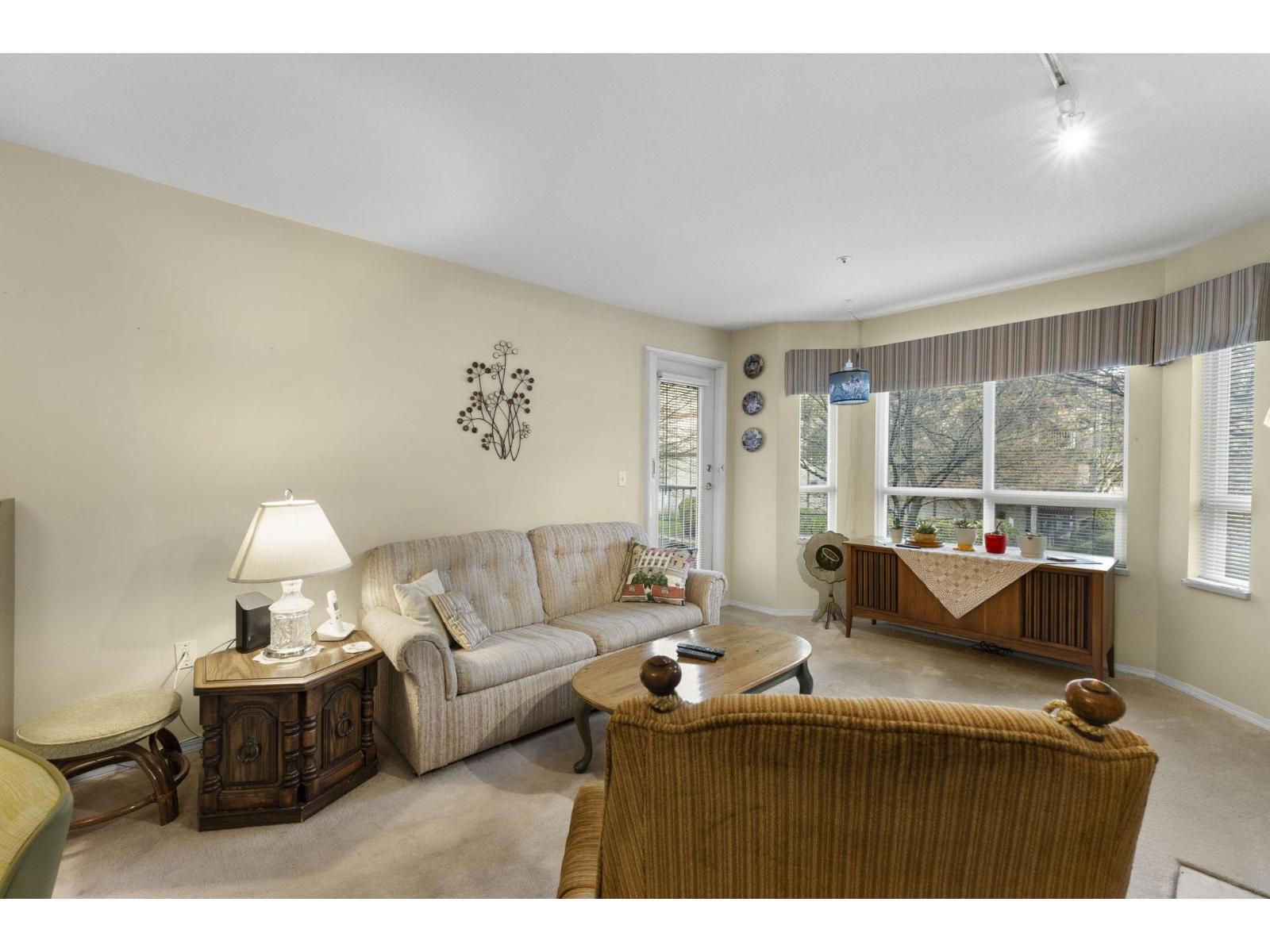 208 13475 96 Avenue, Surrey, British Columbia  V3V 1Y8 - Photo 6 - R3073532