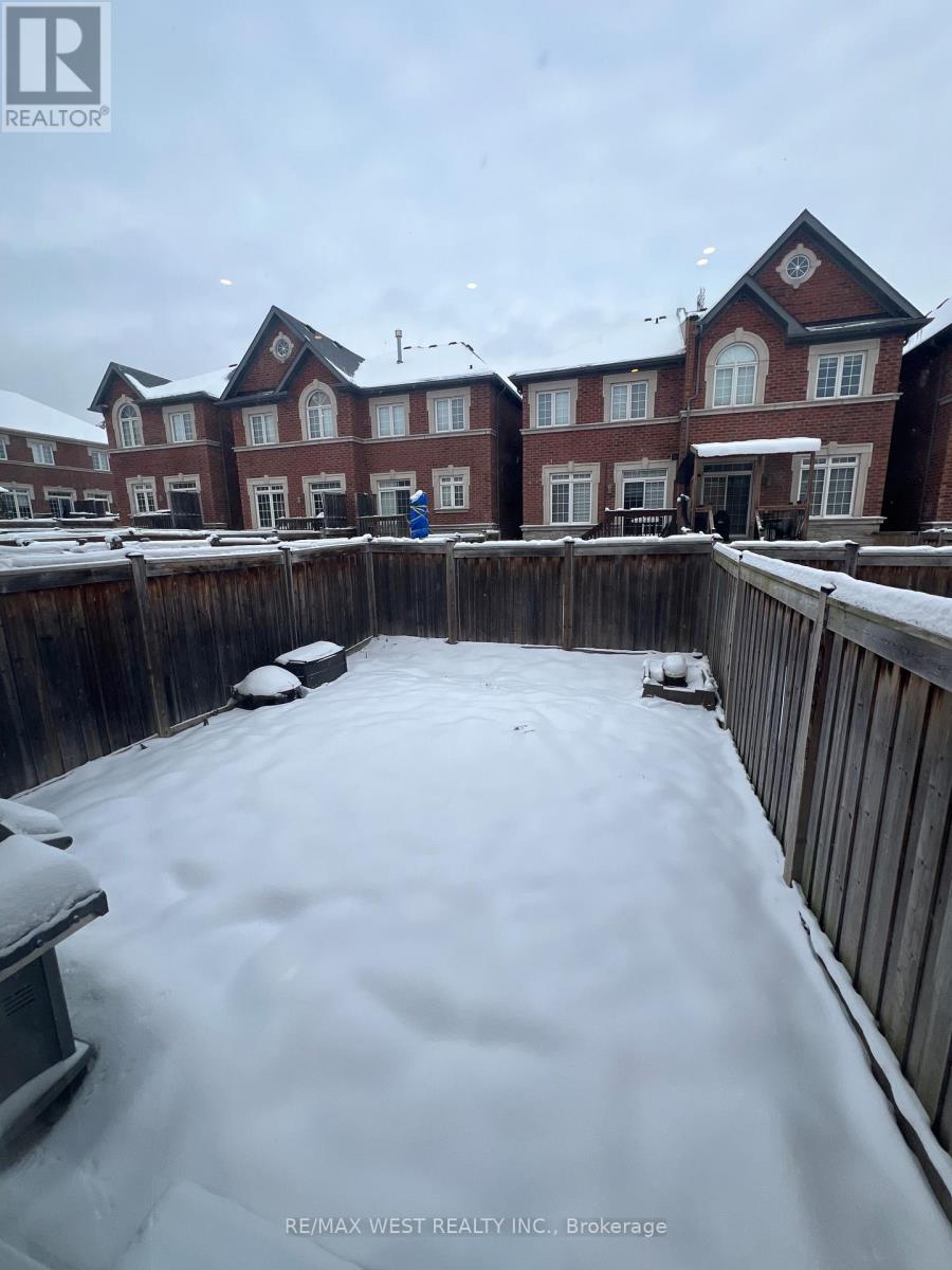 21 Spruce Pine Crescent, Vaughan, Ontario  L6A 0X7 - Photo 14 - N12637118