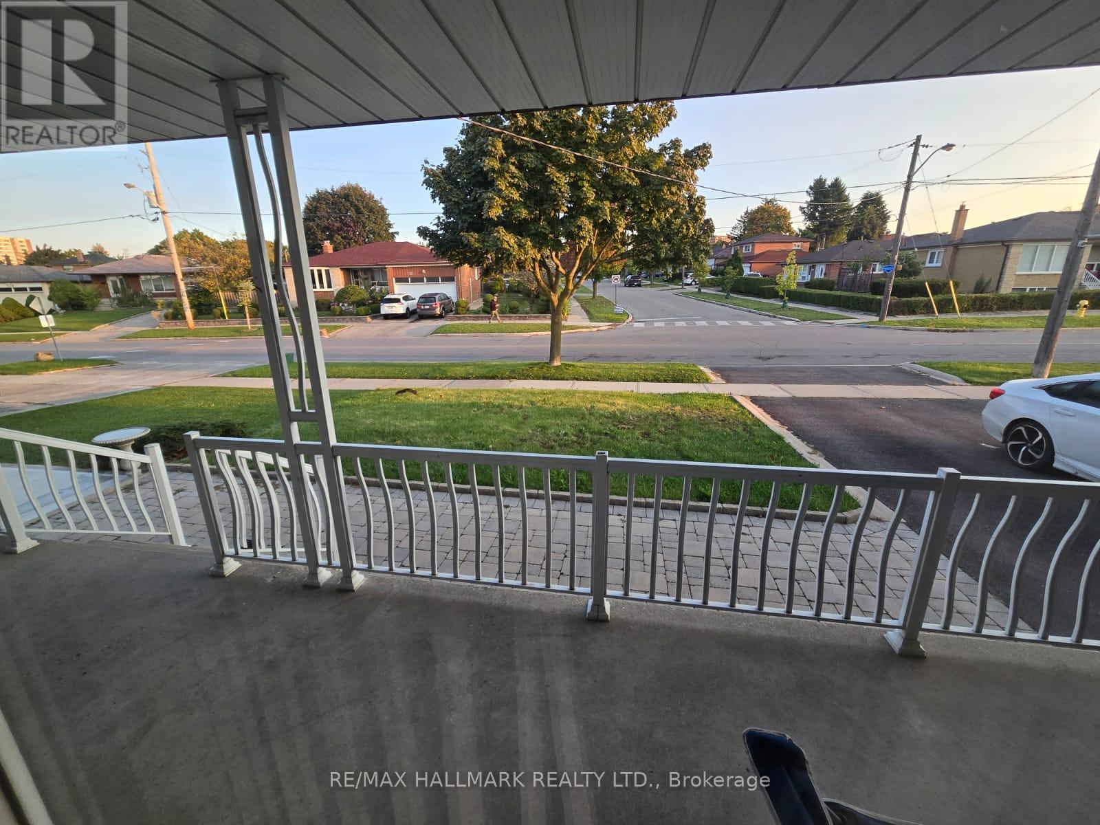 #main - 148 Derrydown Road S, Toronto, Ontario  M3J 1R8 - Photo 21 - W12637088