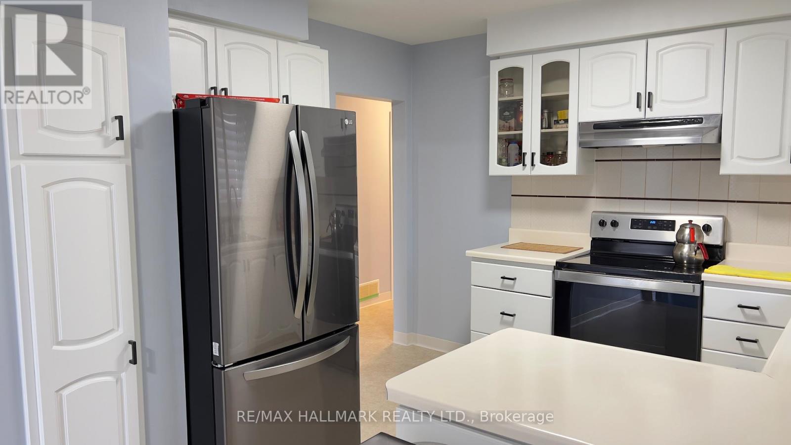 #main - 148 Derrydown Road S, Toronto, Ontario  M3J 1R8 - Photo 3 - W12637088